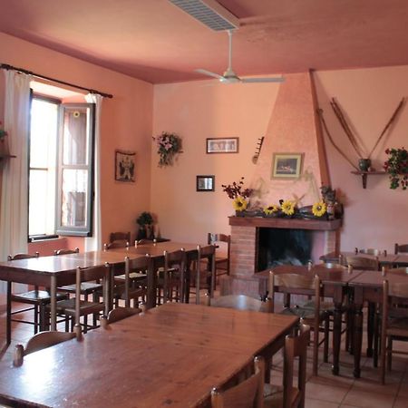 לינה וארוחת בוקר טאולאדה Agriturismo E Antica Fattoria Matteu מראה חיצוני תמונה