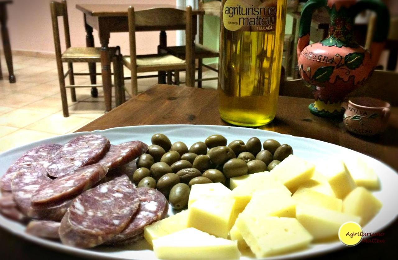 לינה וארוחת בוקר טאולאדה Agriturismo E Antica Fattoria Matteu מראה חיצוני תמונה